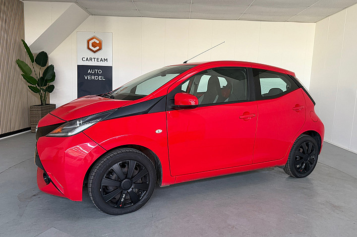 Toyota Aygo 1.0 VVT-i x-play VERKOCHT !