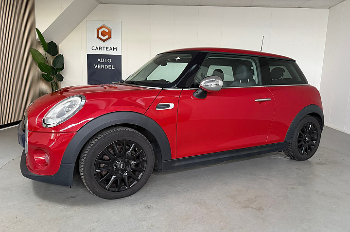 MINI Cooper Mini 1.5 Chili Airco, Navigatie, LMV