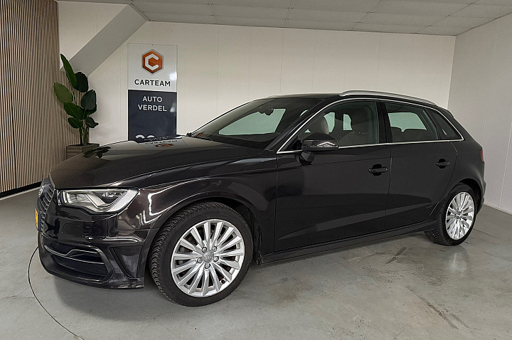 Audi A3 Sportback 1.4 e-tron PHEV Attraction Pro Line plus Airco, Trekhaak, Navigatie, LMV