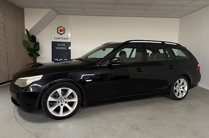 BMW 5 Serie Touring 523i Executive VERKOCHT ! Airco, LMV. Navigatie, Trekhaak, Leder, Panodak