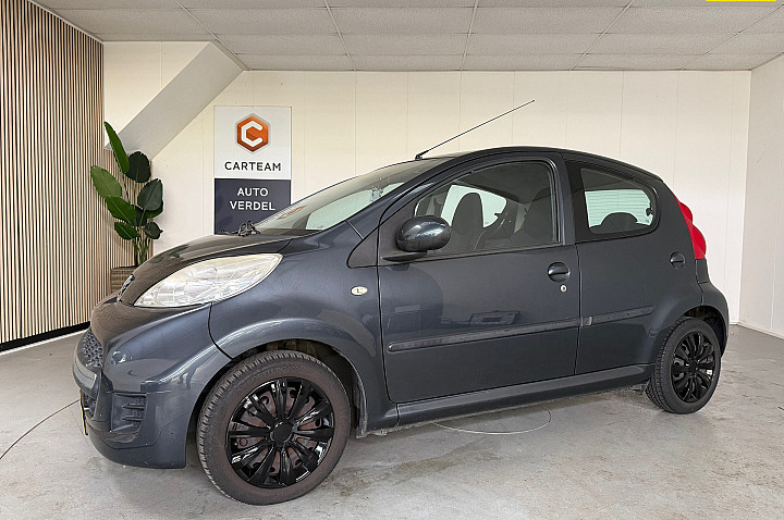 Peugeot 107 1.0-12V XS Black/Grey Airco
