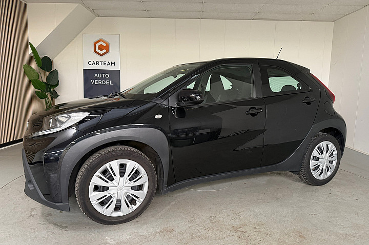 Toyota Aygo X 1.0 VVT-i MT Play Airco, Carplay/Navigatie, Camera, Navigatie, NIEUWSTAAT !