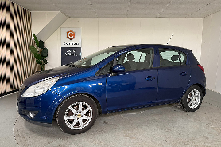 Opel Corsa 1.2-16V Enjoy Airco, LMV