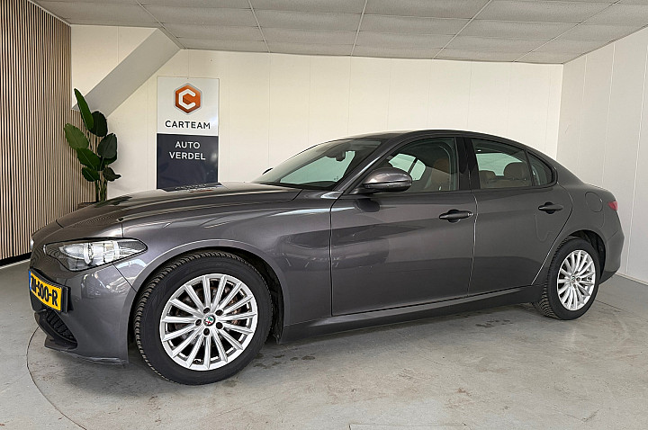 Alfa Romeo Giulia 2.2 Super Airco, Leder, LMV, NIEUWSTAAT !!