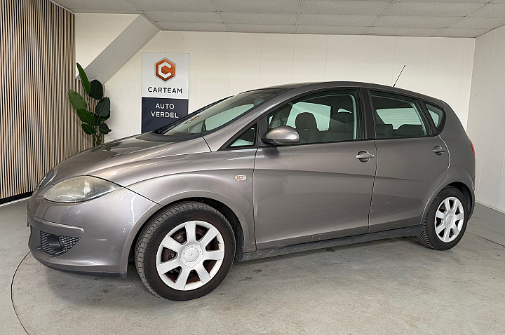Seat Altea 1.6 Stylance Airco, Trekhaak, LMV, Cruise control RIJDT TOP !!